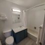 small-queen-studiobathroom-42c63ca0-1920w